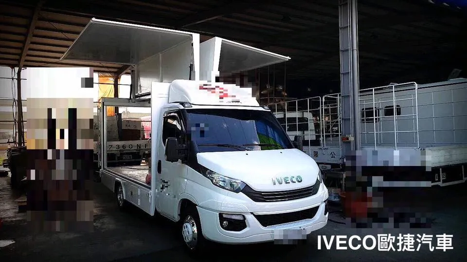 鷗翼貨車改裝-食品業物流車