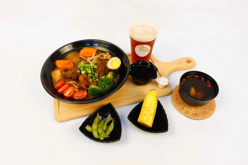 紅燒牛腩青蕉麵